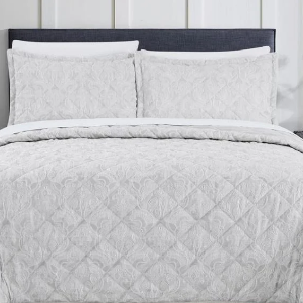 Kensington Bedspread - White (2)